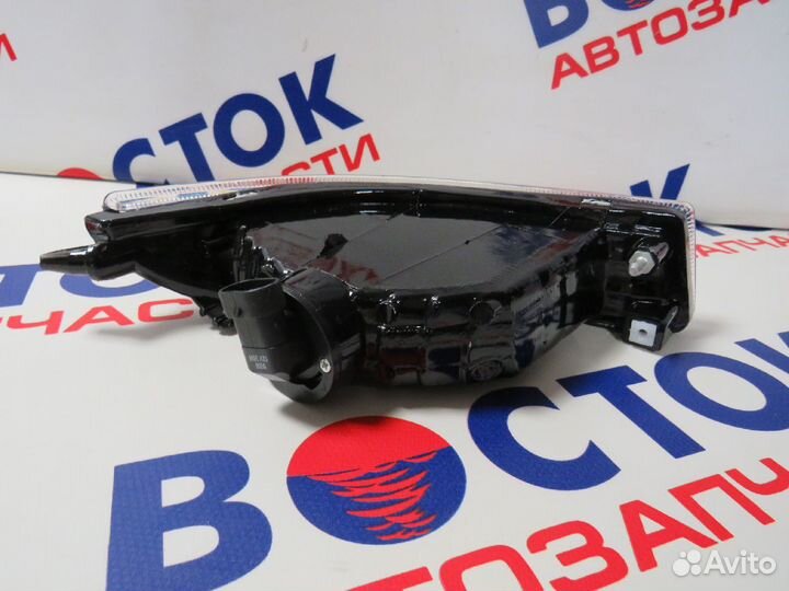 Туманка Лево toyota corolla NZE121