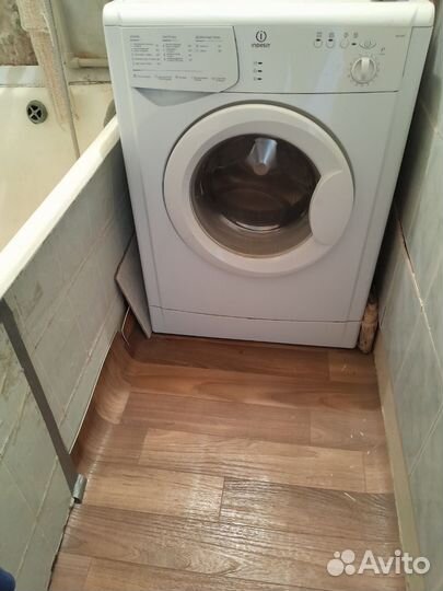 Стиральная машина бу indesit