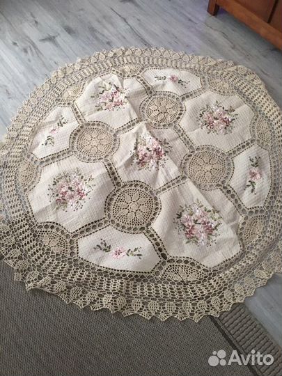 Скатерть на круглый стол