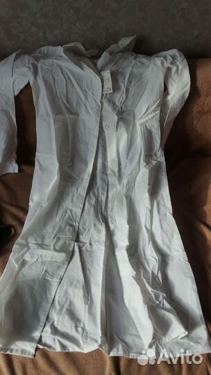 Белый медицинский халат