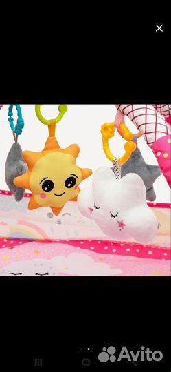 Коврик с игрушками