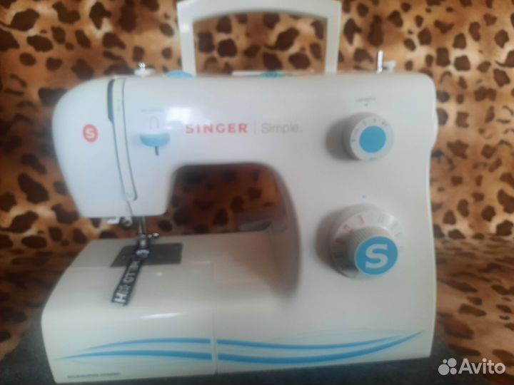 Швейная электрическая машинка singer 2263