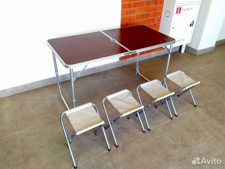 Стол складной + 4 стула