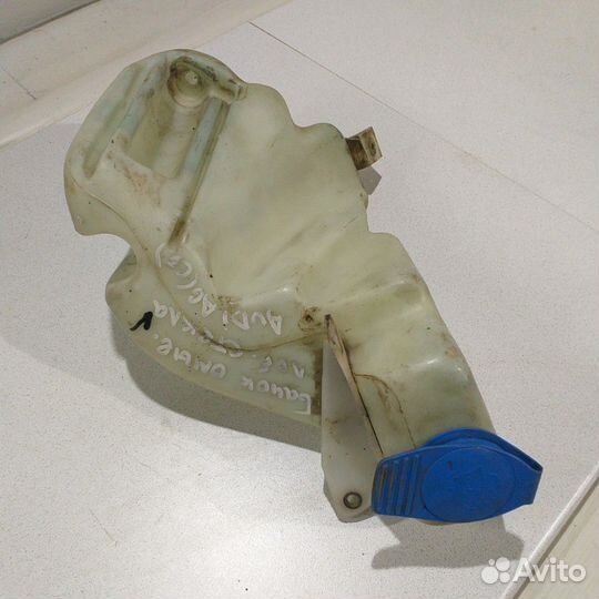 Бачок омывателя лобового стекла Audi A6 C5