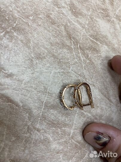Золотые серьги