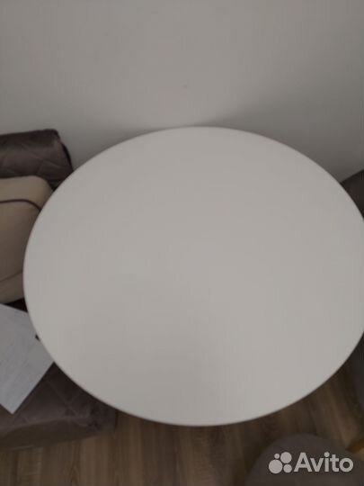 Стол eames D 100 см