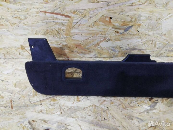 Обшивка отсека багажника правая нижняя Volkswagen