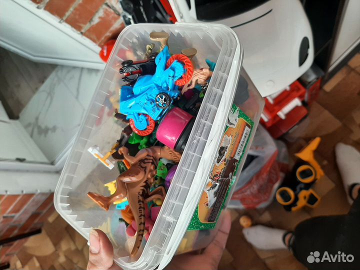 Игрушки из киндера