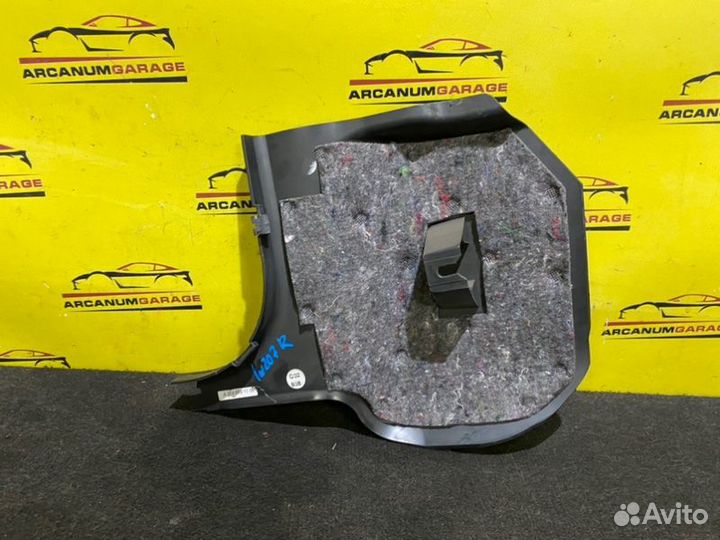 Обшивка стойки правая Mercedes 207 W207 OM642.836
