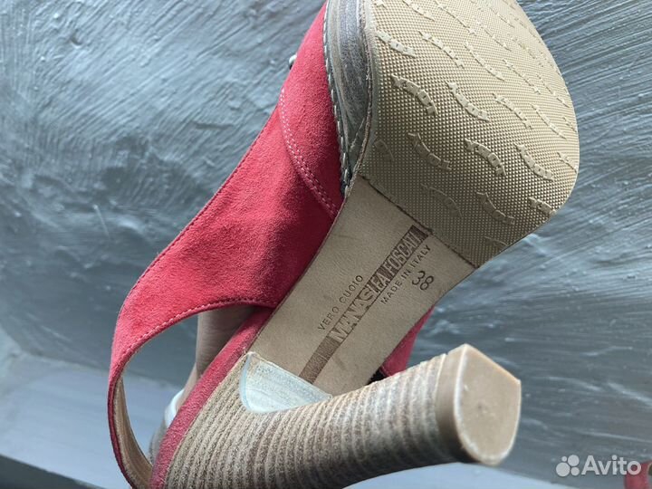 Босоножки новые Италия