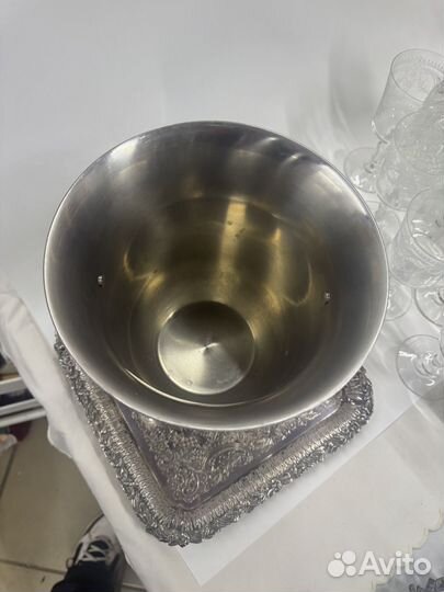 Ведро для шампанского guy de green