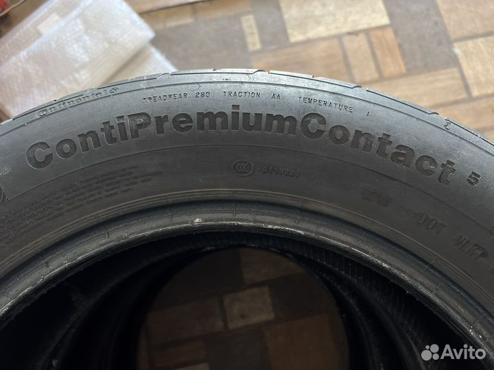 Continental ContiPremiumContact 5 215/60 R17 H