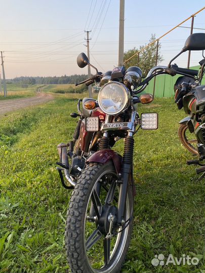 Продаю мопед