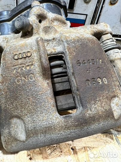 Суппорт тормозной задний Audi A5 купе 2.0 2010