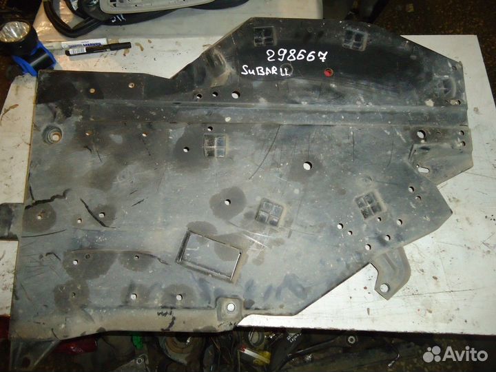 Защита топливного бака правая (Subaru Outback)