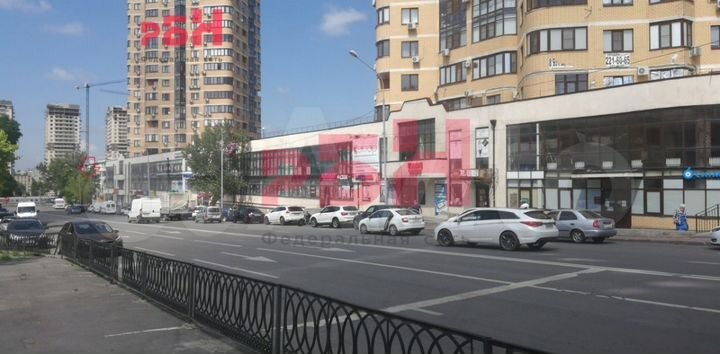 74,2 кв.м с дорогим ремонтом в Торговом центре