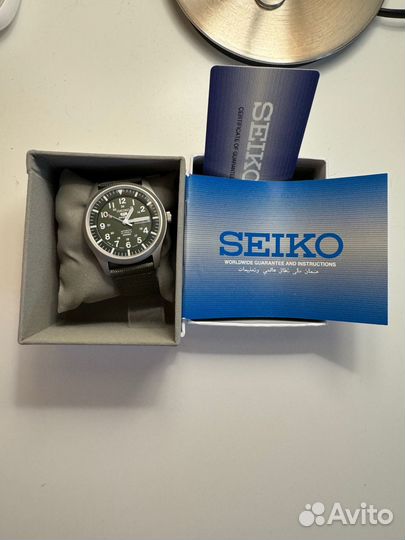 Часы seiko 5 sports