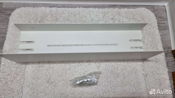 Металлическая полка для ванной, белая