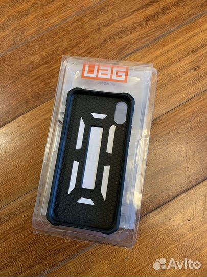 Чехол UAG (белый) на iPhone XS