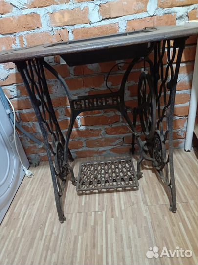 Станина Singer