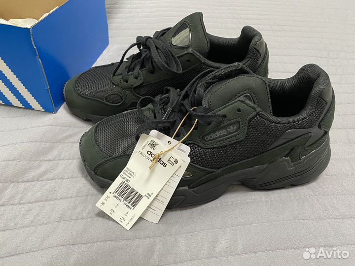Кроссовки женские adidas falcon w