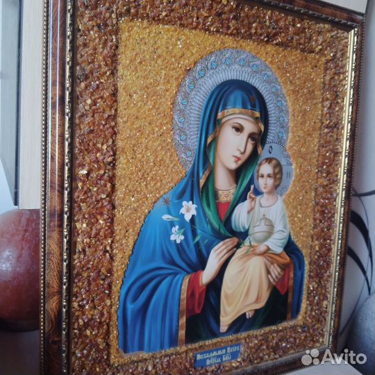 Икона выложенная янтарем