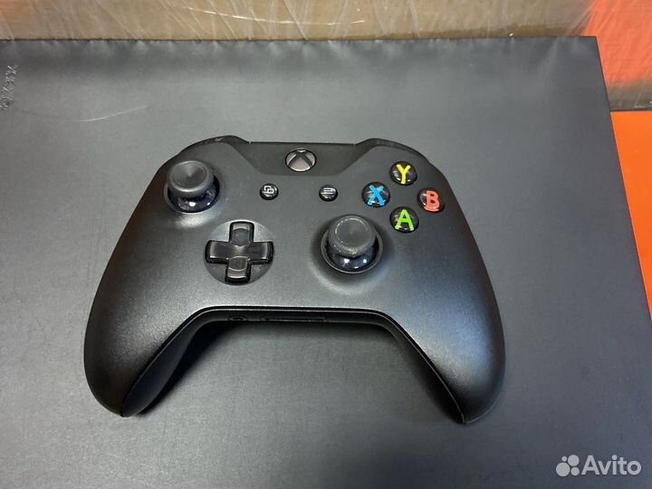 Игровая приставка xbox one x 1tb