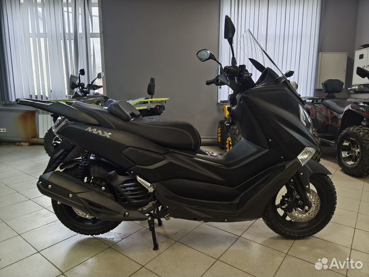 Скутер MAX - 200cc (replica Yamaha tmax)