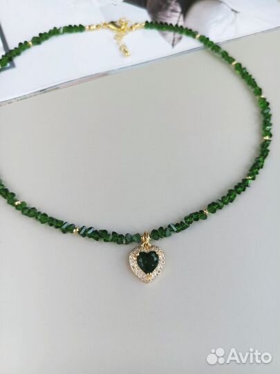 Колье чокер из ювелирного стекла