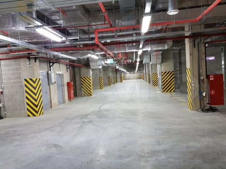 Машиноместо, 13 м²