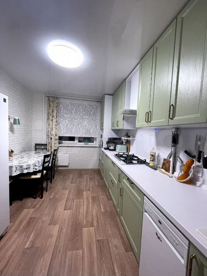 2-к. квартира, 72,2 м², 6/10 эт.