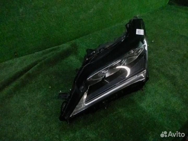 Фара левая Lexus RX200t/RX300/RX350/RX350L/RX450h/RX450hL