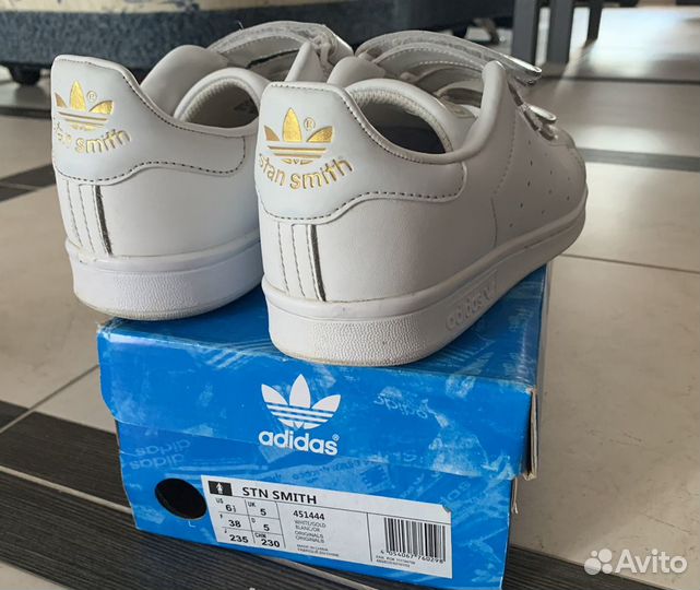Натуральные кроссовки Adidas