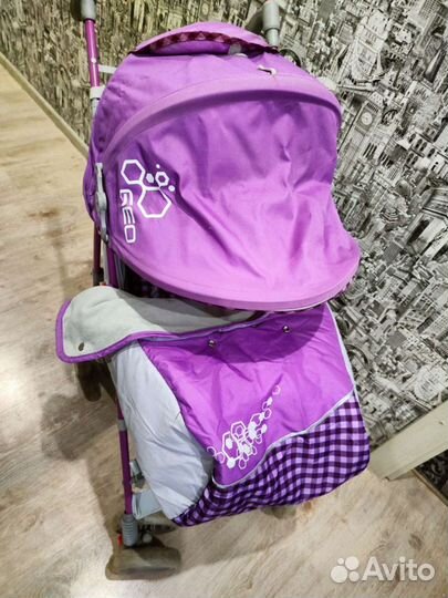 Прогулочная коляска трость