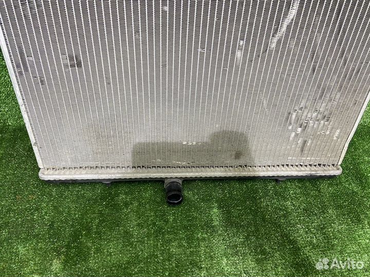 Радиатор системы охлаждения Peugeot 308