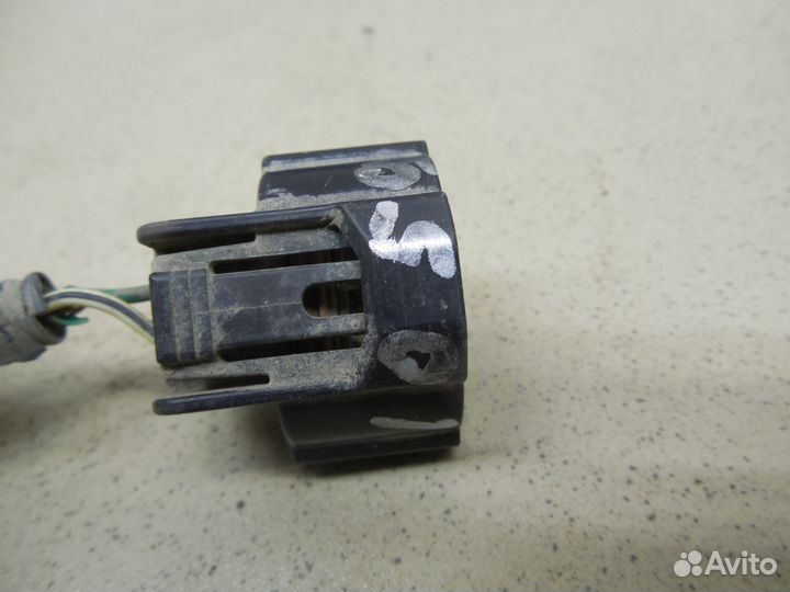 Разъем RAV 4 2013