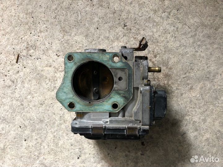 Дроссельная заслонка Honda Accord