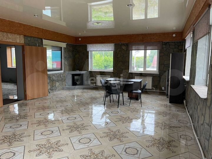 Сдам помещение свободного назначения, 300 м²