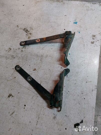 Петля капота rover 75