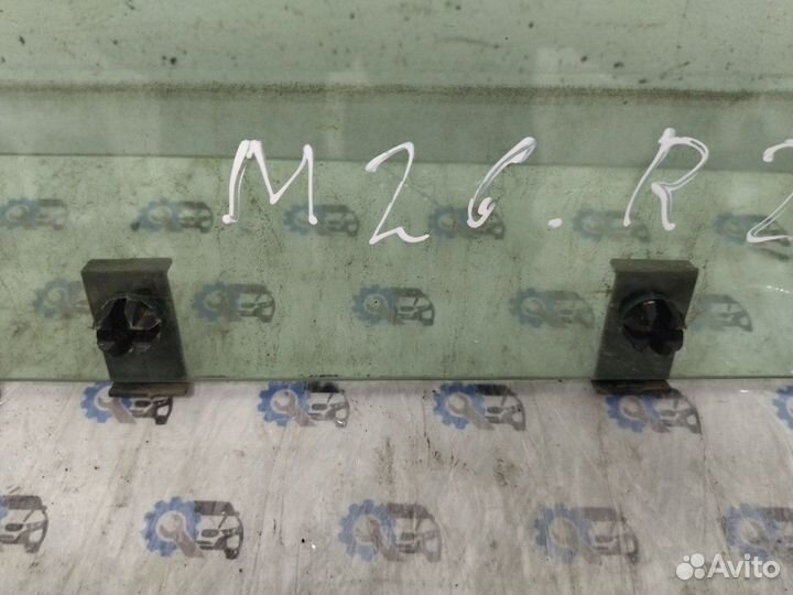 Стекло двери заднее правое Audi A4 B5 седан ADP