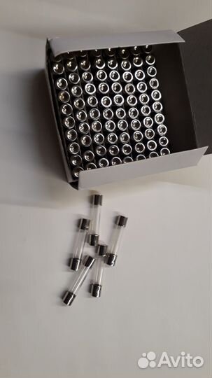 Предохранители на 1А быстрые для стерео усилителей