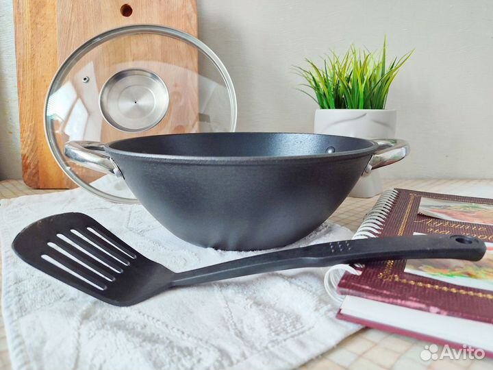 Казан чугунный 3 литра с крышкой антипригарное