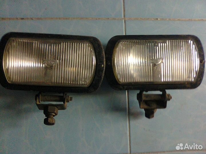 Продаю противотуманные фары