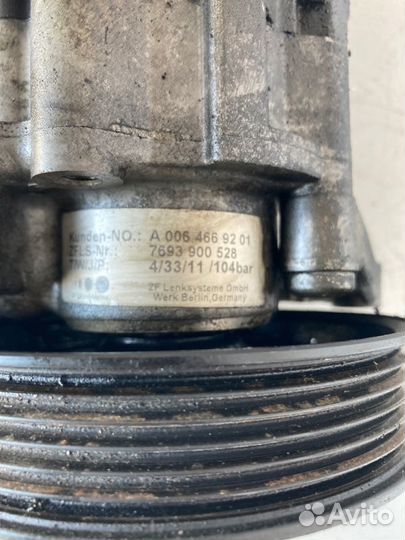 Насос гидроусилителя руля Mercedes E-Class W212