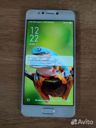 Смартфон Asus zenfone 4 max