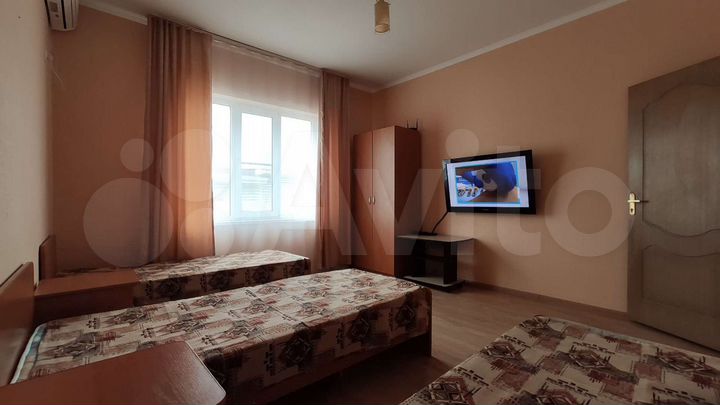 Комната 12 м² в 3-к., 1/3 эт.