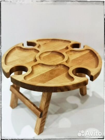 Деревянный винный столик