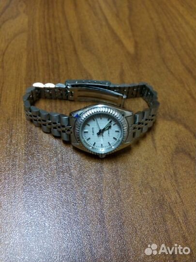 Часики наручные