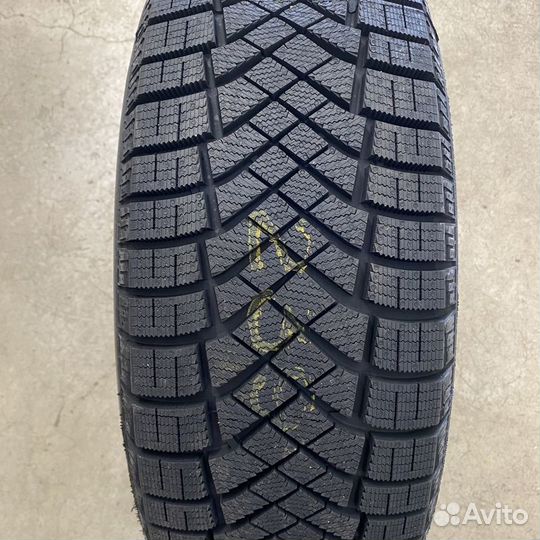 Pirelli Ice Zero FR 245/50 R19 105H