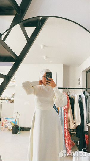 Платье на никах